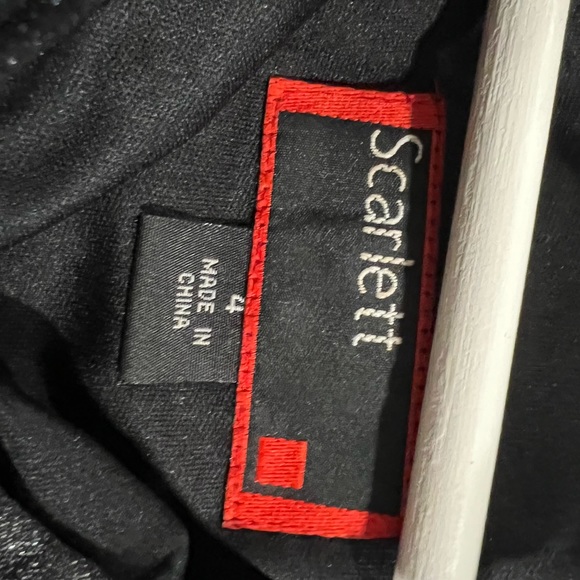 Scarlett- Shimmering Black Full Length Dress - Picture 7 of 8